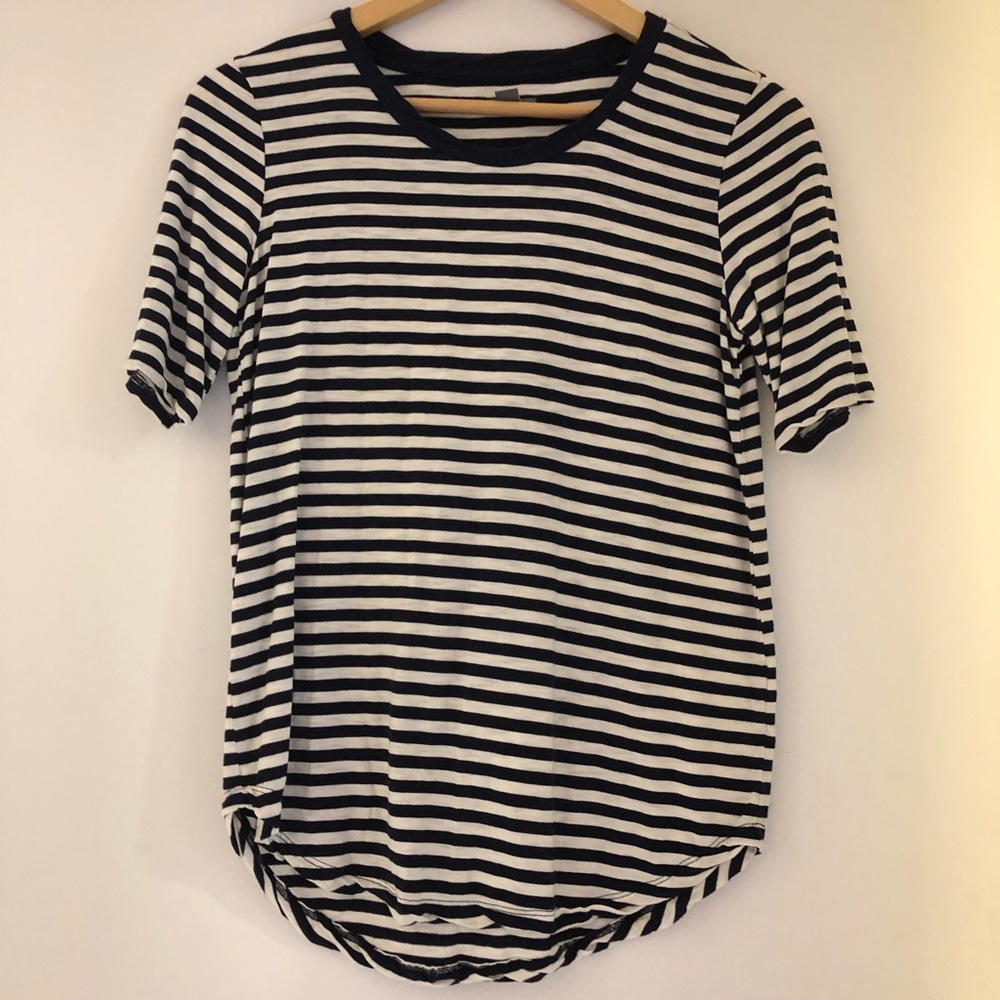 AERIE | Navy White Striped Shirtail Hem T Shirt Small